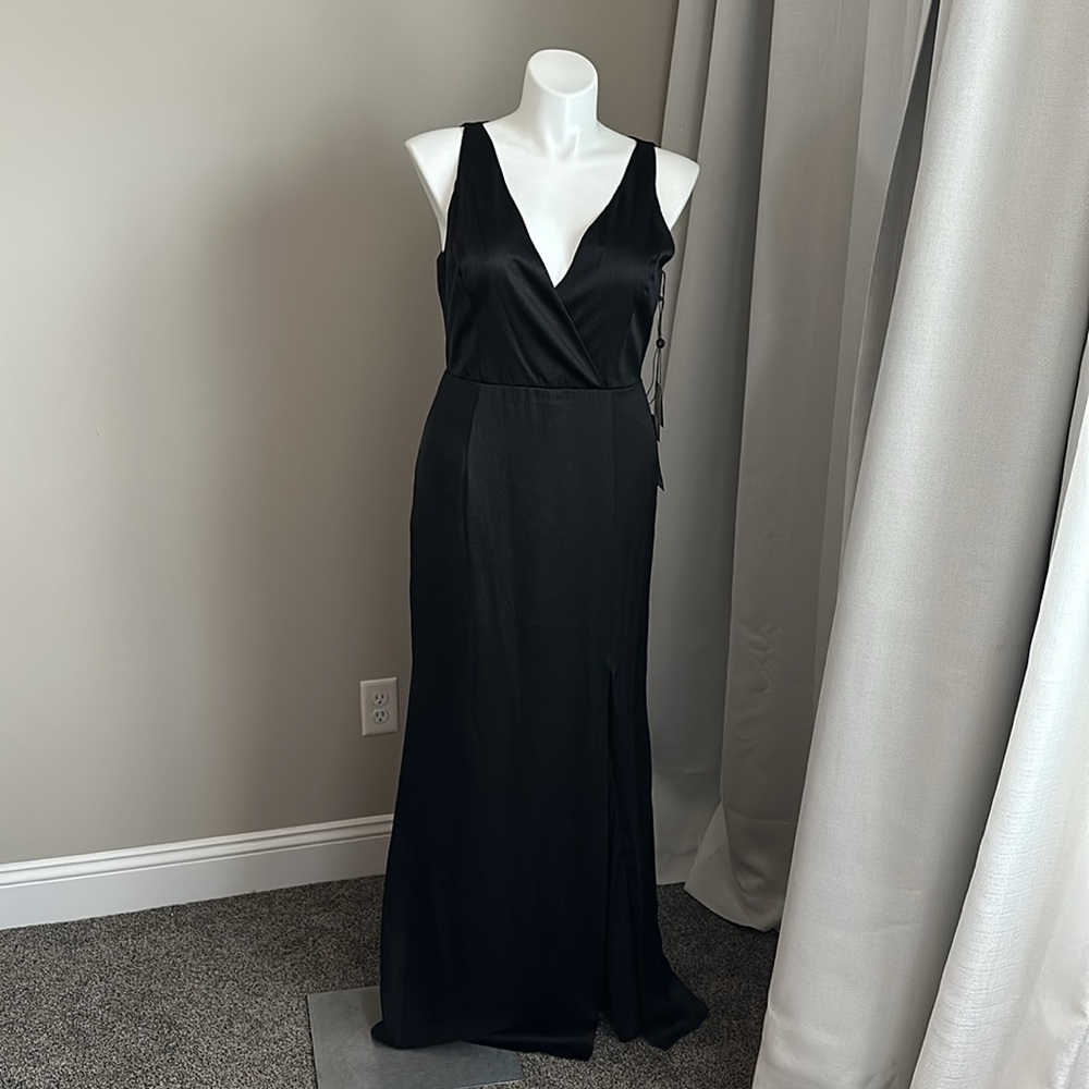 Adrianna Papell Black Evening Gown
